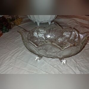 Vintage Jeanette Lombardi Glass Footed Fruit Bowl 11.25 x 7 x 5